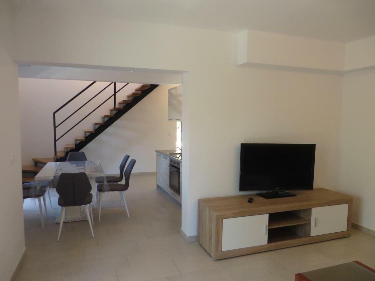 Luka Apartments Biograd Na Moru Exterior foto