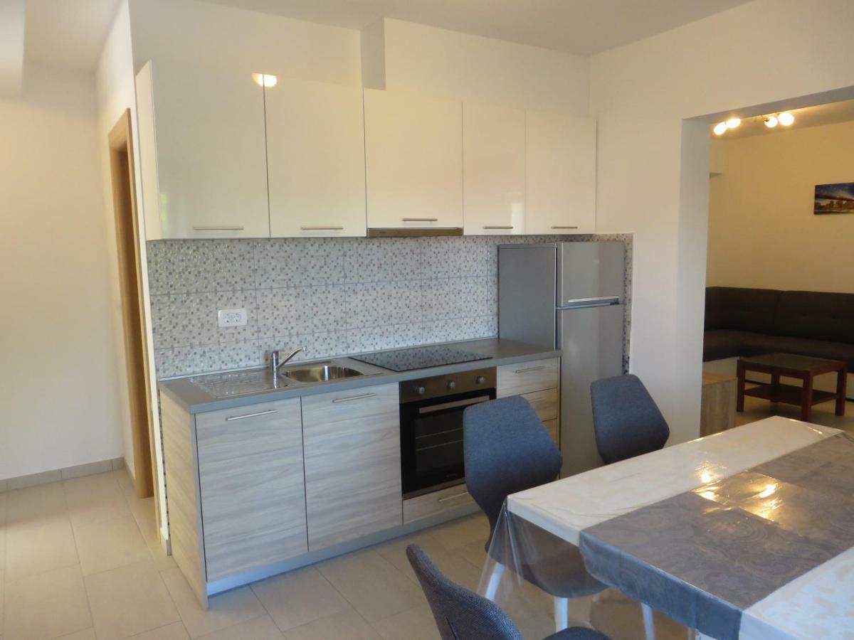 Luka Apartments Biograd Na Moru Exterior foto